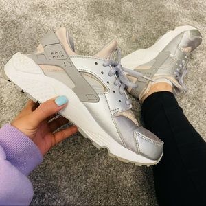 Nike Air Huarache Sneakers